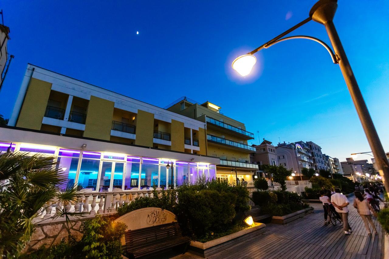 Hotel Royal Каттоліка Екстер'єр фото